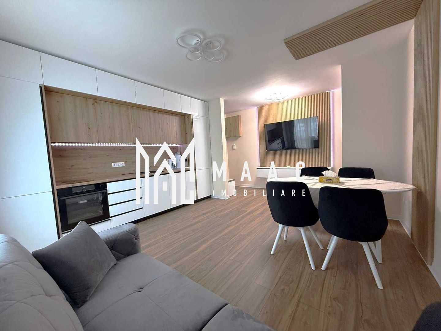 Apartament 3 camere | Etaj 1 | Balcon | Parcare | Doamna Stanca