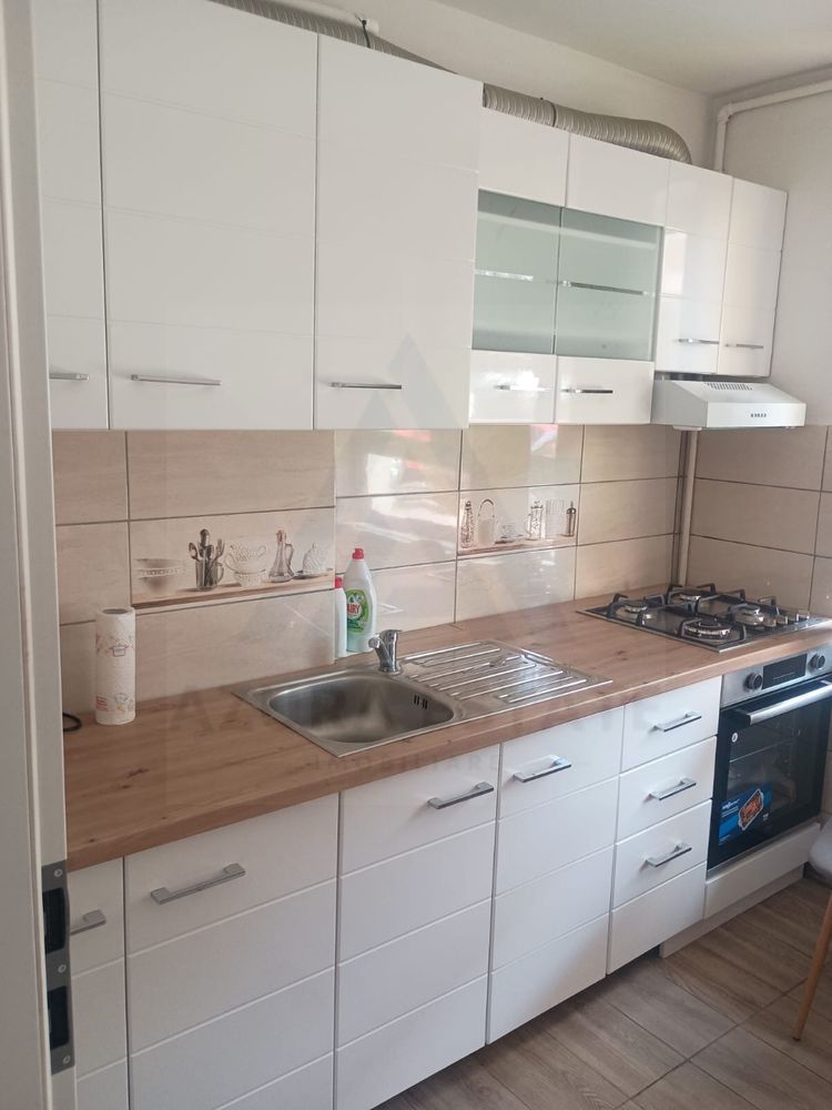 Apartament 2 camere complet mobilat parter 50 mp utili zona Terezian