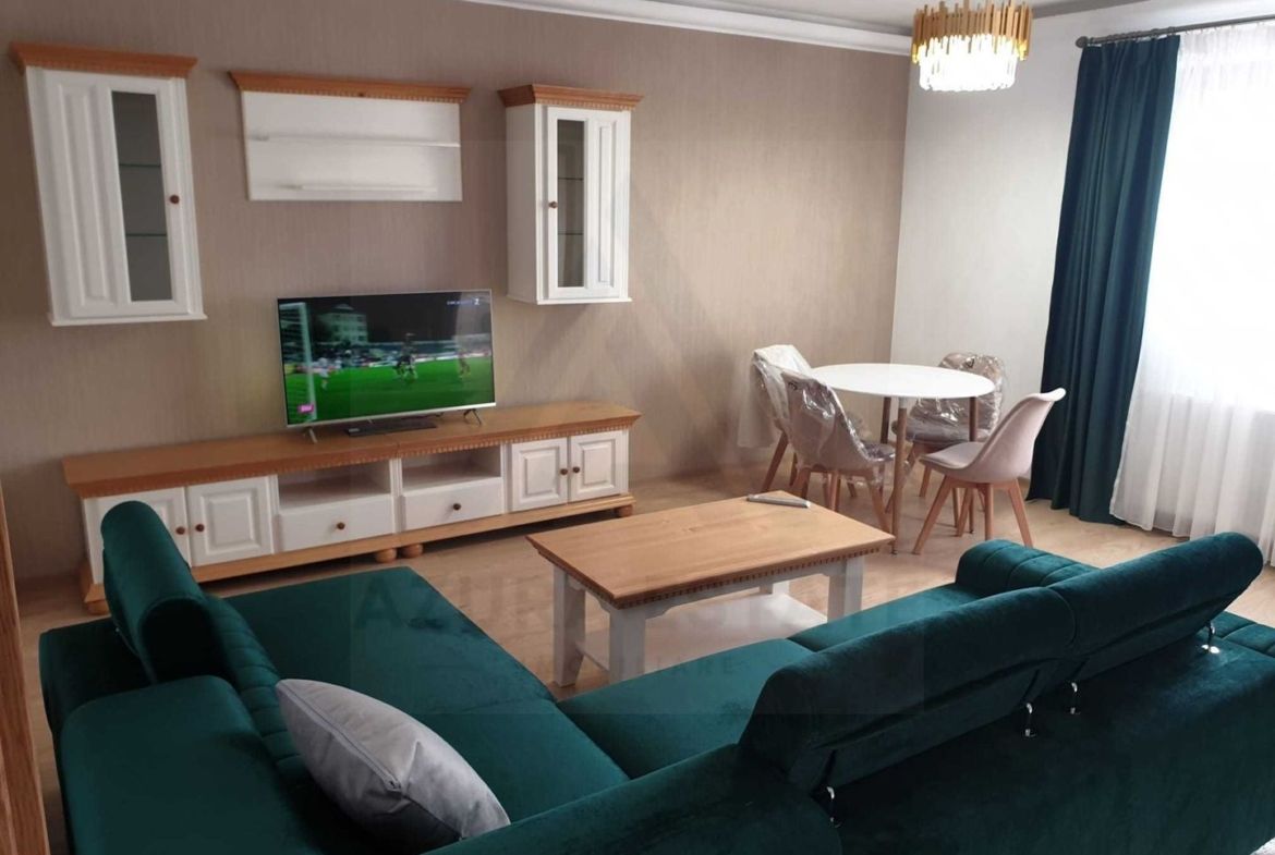 Apartament la casa 2 dormitoare terasa si curte proprie Sub Arini