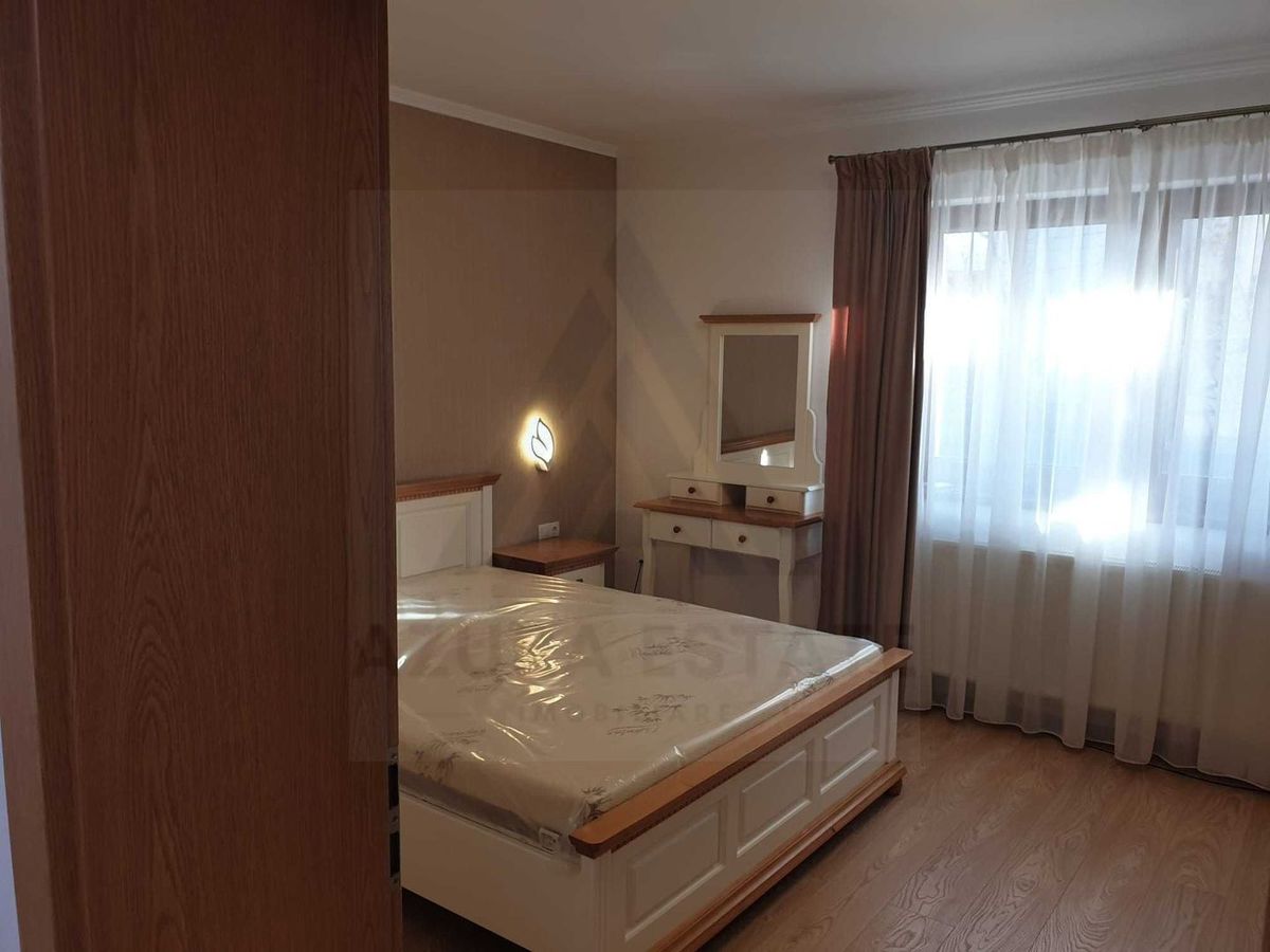 Apartament la casa 2 dormitoare terasa si curte proprie Sub Arini