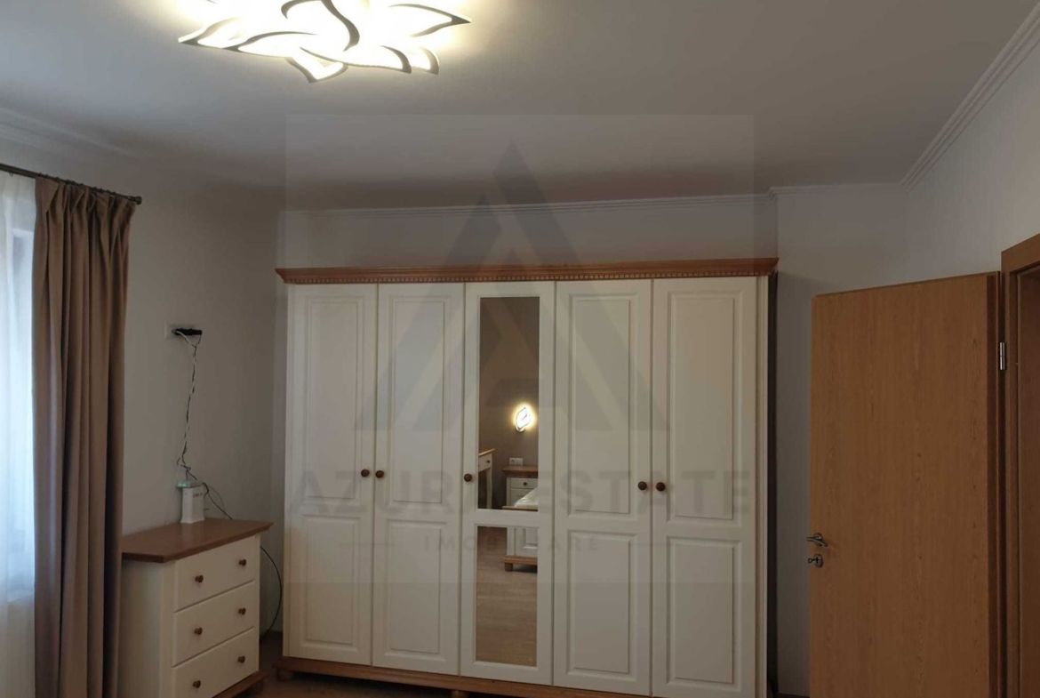 Apartament la casa 2 dormitoare terasa si curte proprie Sub Arini
