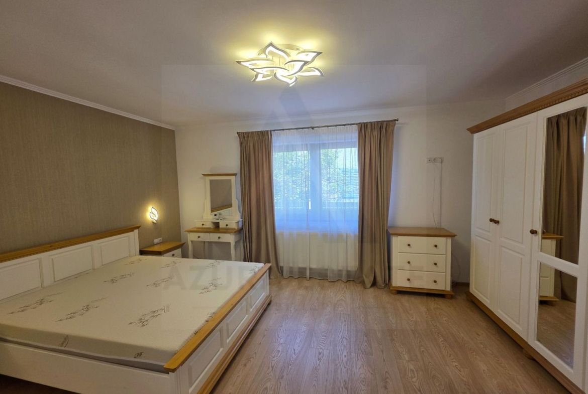 Apartament la casa 2 dormitoare terasa si curte proprie Sub Arini