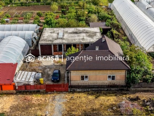 Casă finisată + casă în construcție, la același preț!