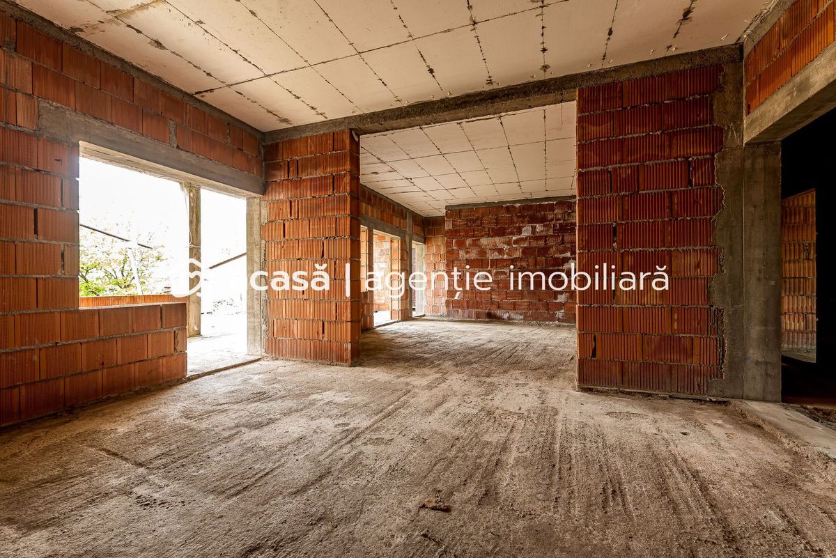 Casă finisată + casă în construcție, la același preț!