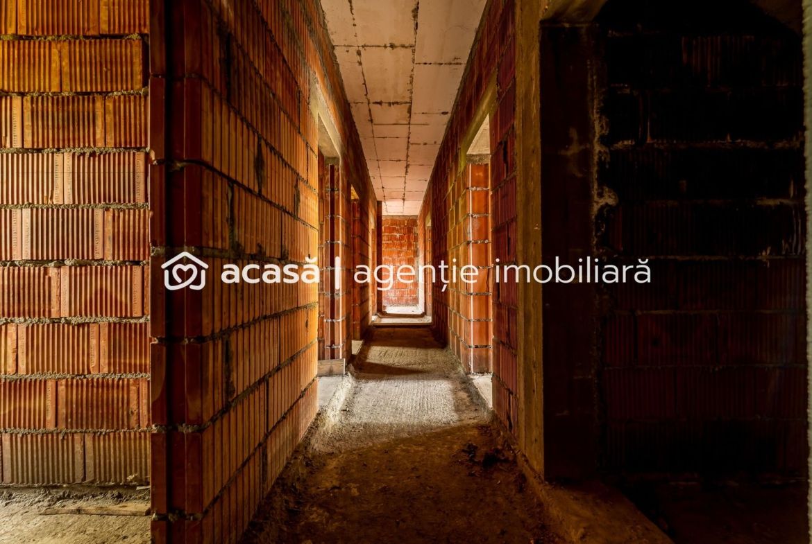 Casă finisată + casă în construcție, la același preț!