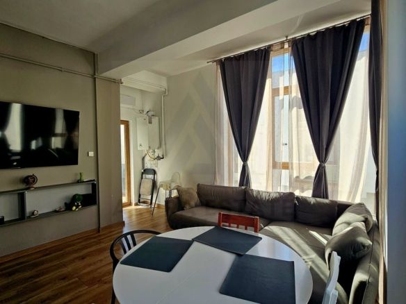 Apartament 3 camere etaj 1 balcon si terasa 63 mp utili  în Șelimbăr