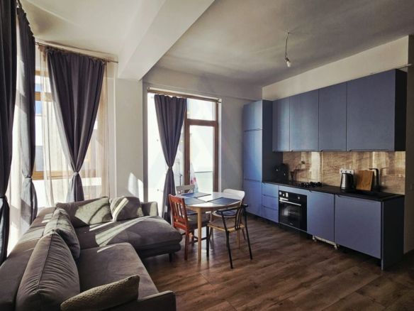 Apartament 3 camere etaj 1 balcon si terasa 63 mp utili  în Șelimbăr