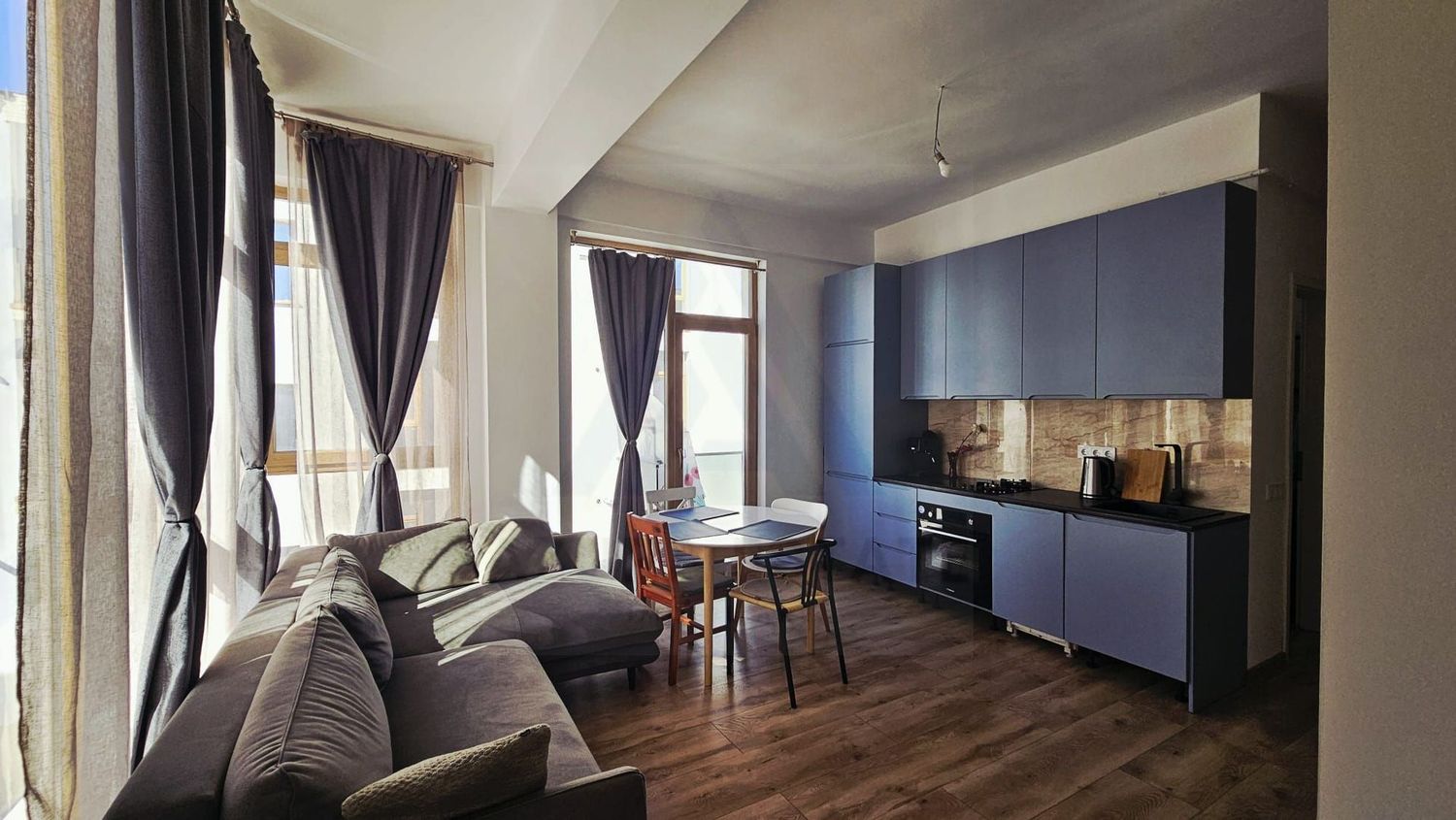 Apartament 3 camere etaj 1 balcon si terasa 63 mp utili  în Șelimbăr