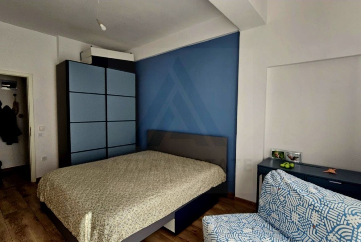 Apartament 3 camere etaj 1 balcon si terasa 63 mp utili  în Șelimbăr