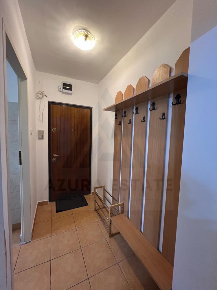 Apartament 3 camere 60 mp utili boxa la subsol zona Mihai Viteazul