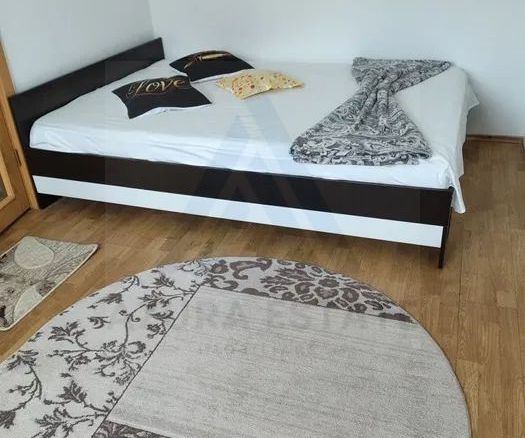 Apartament 2 camere bucatarie inchisa baie cu geam zona Mihai Viteazu