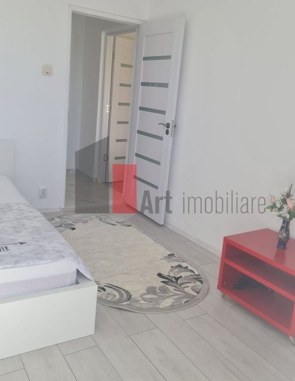 Apartament cu doua camere de vanzare-1 Decembrie 1918-Titan-Theodor Pallady