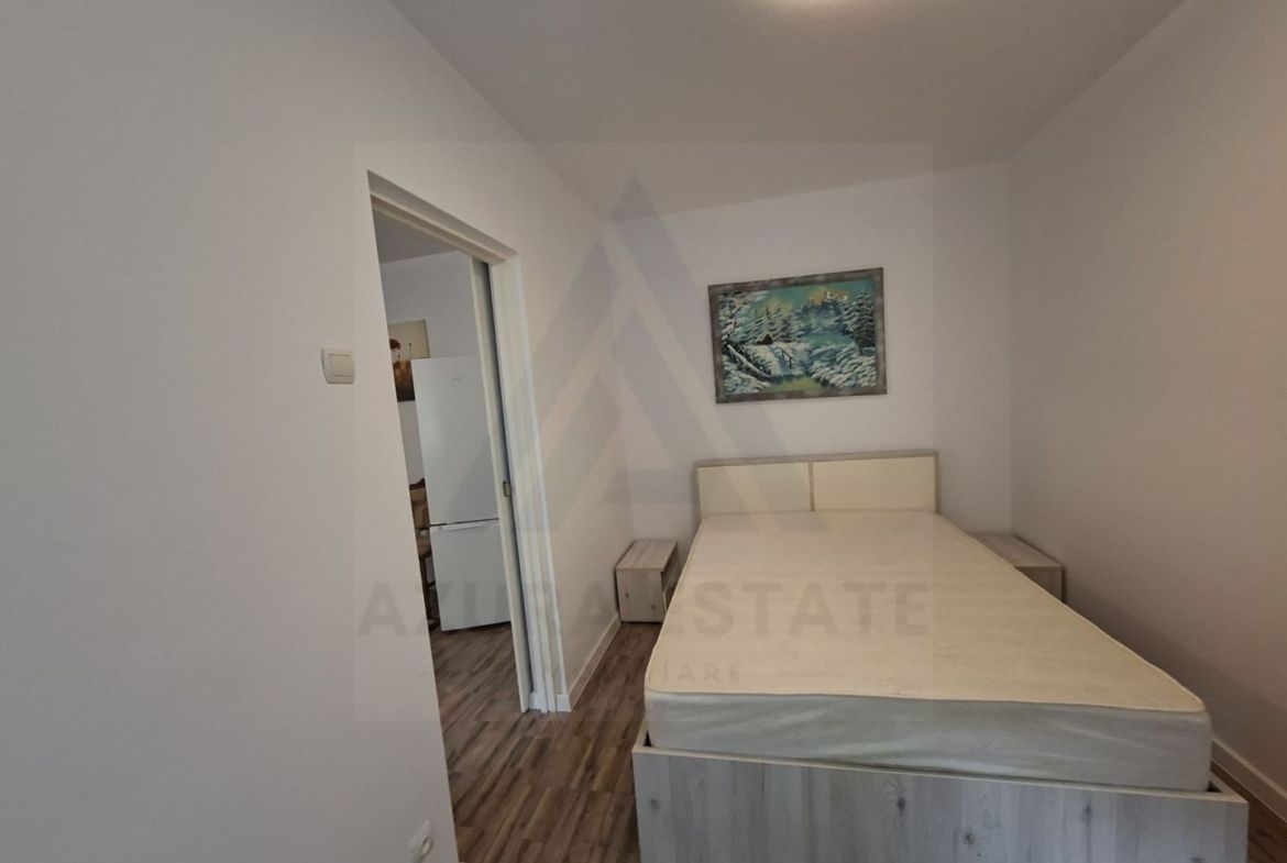 Apartament 2 camere complet renovat utilat baie cu geam Mihai Viteazu