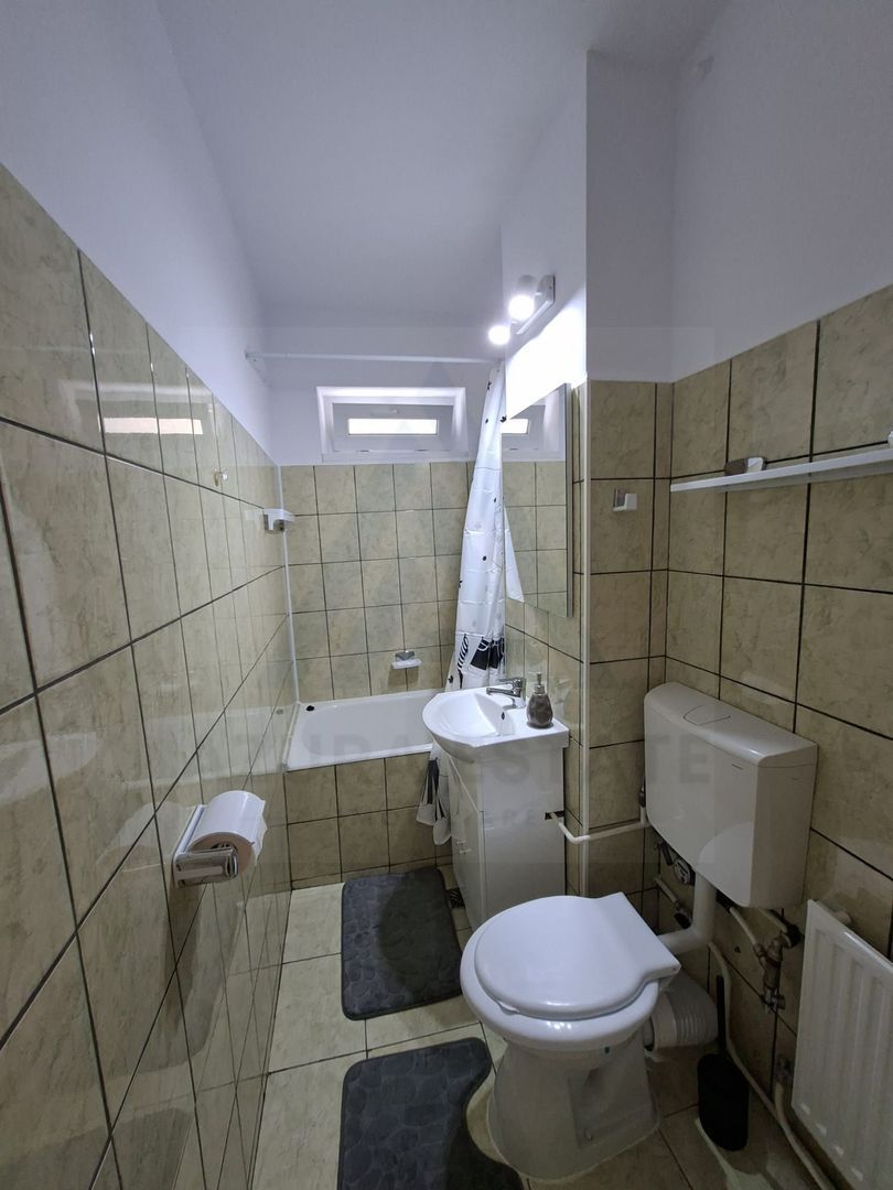 Apartament 2 camere complet renovat utilat baie cu geam Mihai Viteazu