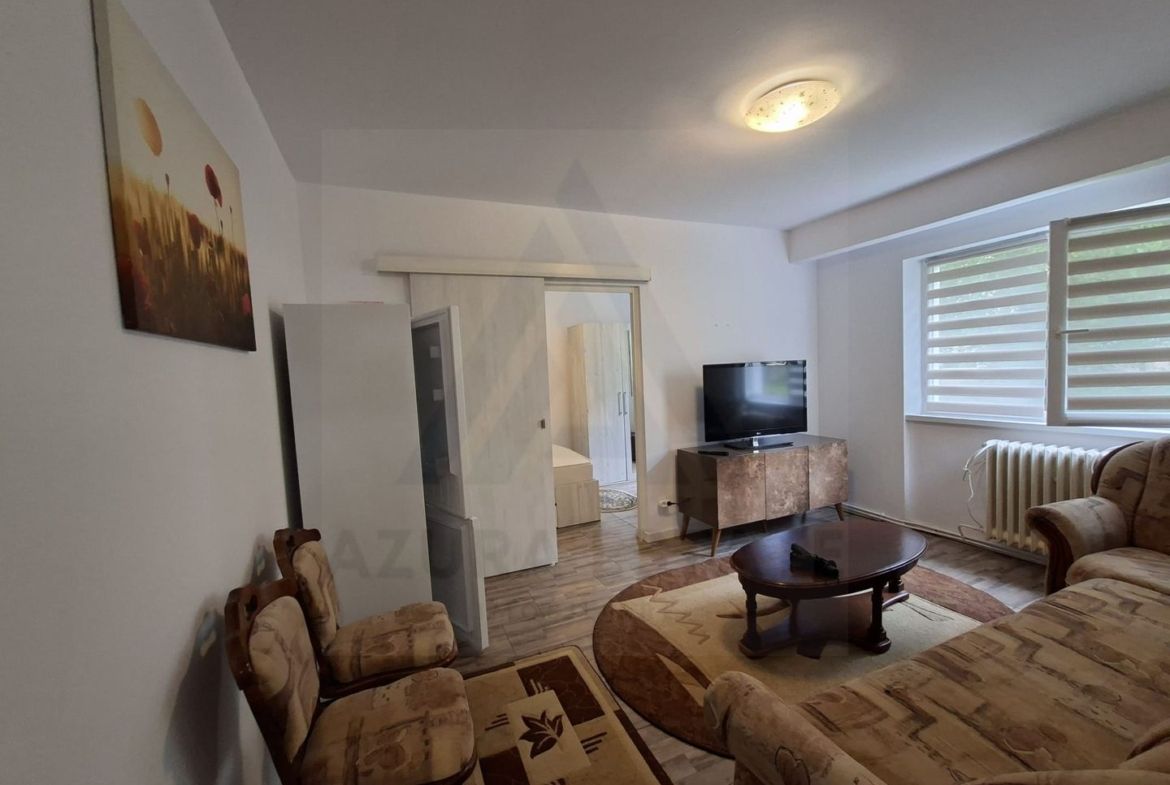 Apartament 2 camere complet renovat utilat baie cu geam Mihai Viteazu