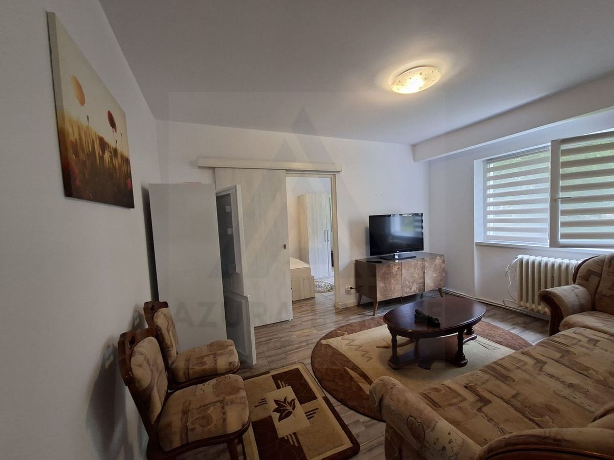 Apartament 2 camere complet renovat utilat baie cu geam Mihai Viteazu