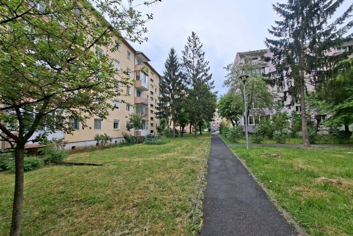 Apartament 2 camere complet renovat utilat baie cu geam Mihai Viteazu