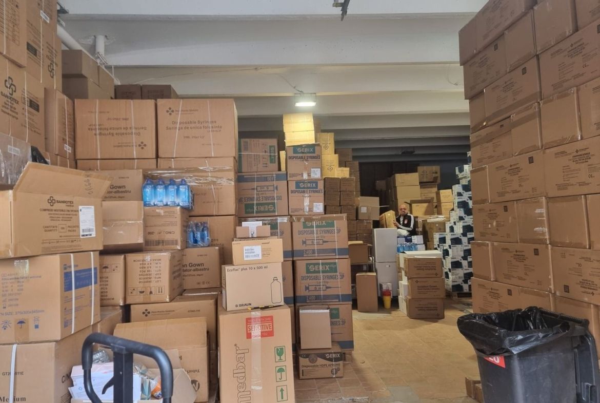 Depozit 240 mp de închiriat Drumul Între Tarlale |acces TIR  birou