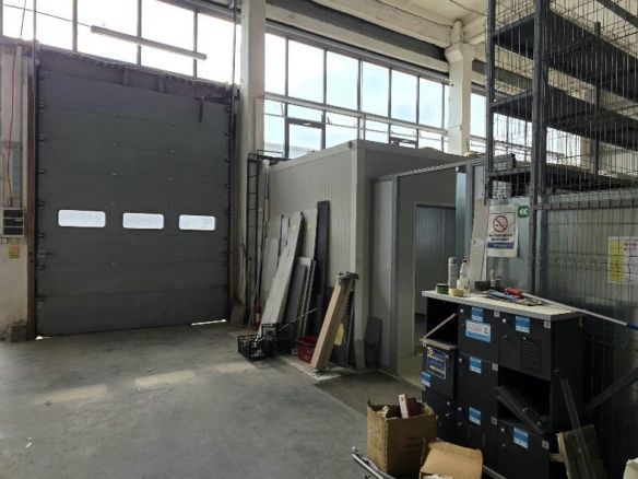 Republica spatiu industrial 200 mp de inchiriat