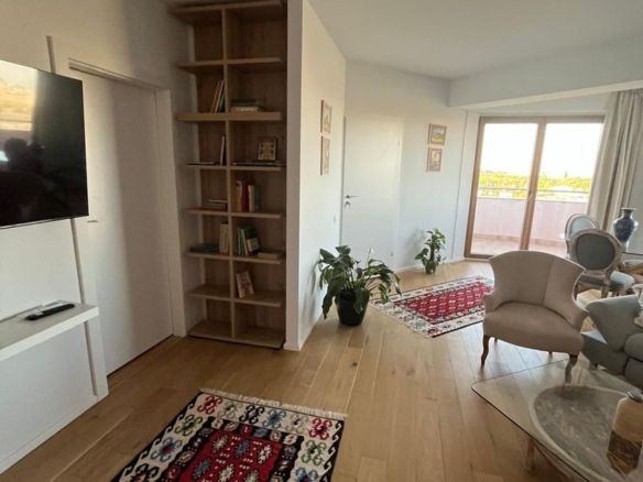 Piata Presei Libere apartament 3 camere de vanzare