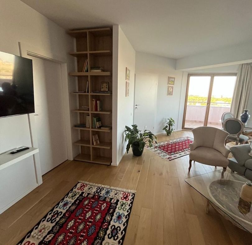 Piata Presei Libere apartament 3 camere de vanzare