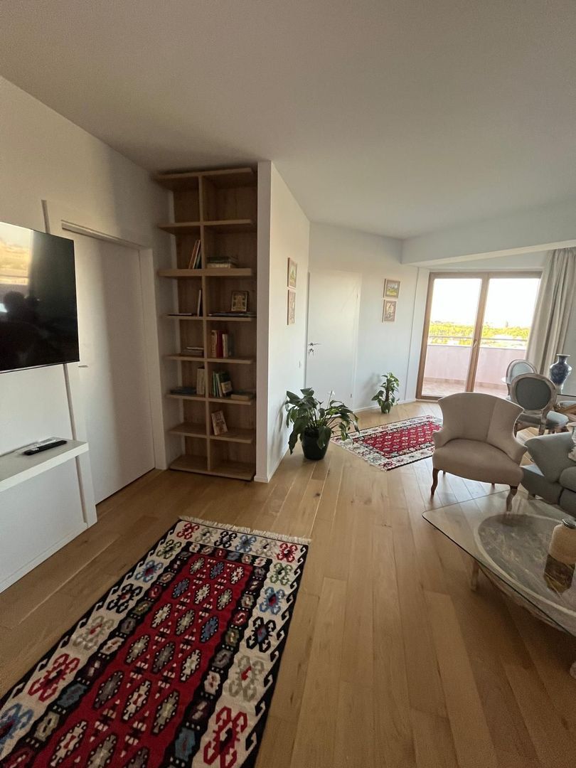 Piata Presei Libere apartament 3 camere de vanzare