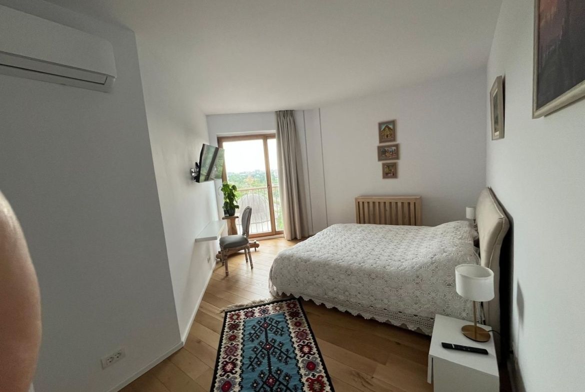 Piata Presei Libere apartament 3 camere de vanzare