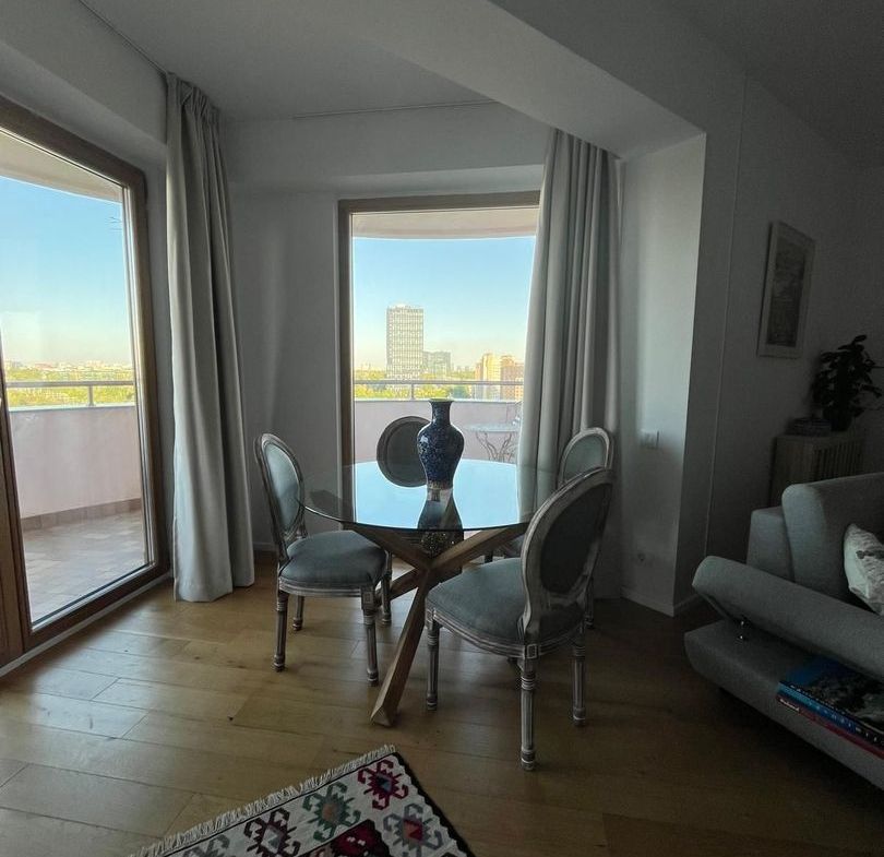 Piata Presei Libere apartament 3 camere de vanzare