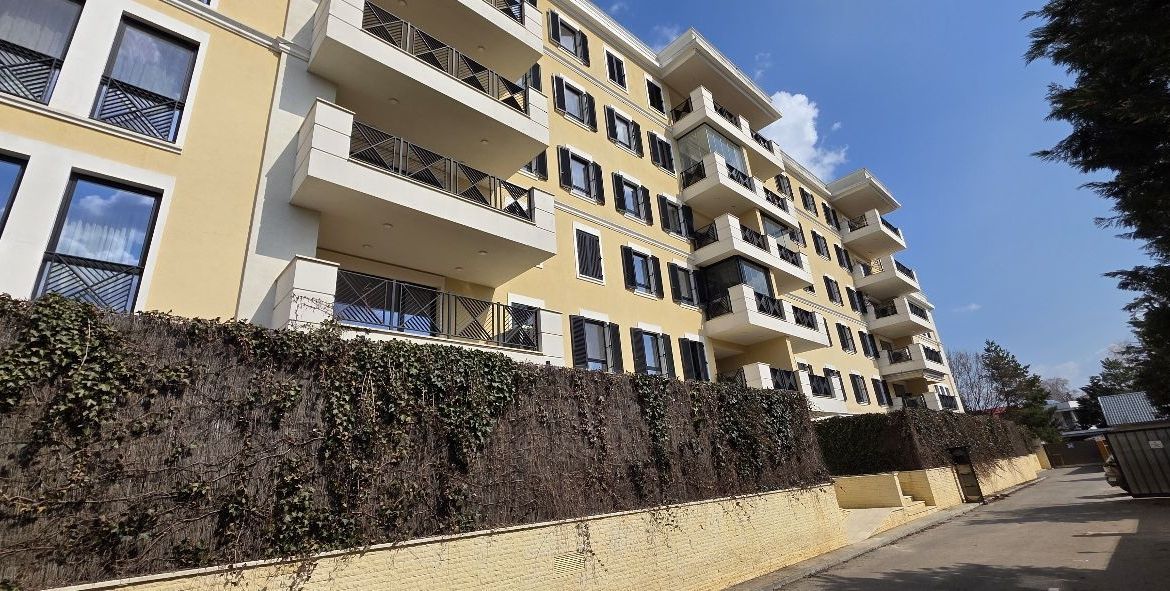 Apartament premium 4 camere  Complex Triana Pipera