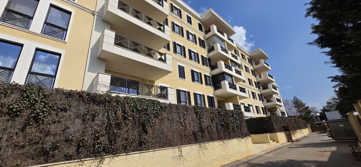 Apartament premium 4 camere  Complex Triana Pipera