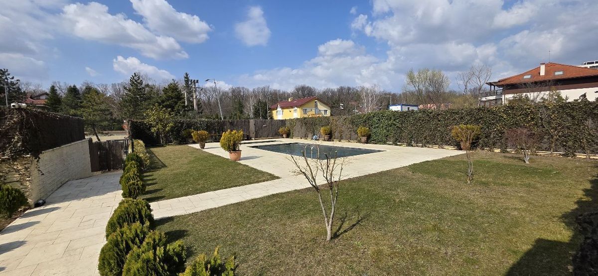 Apartament premium 4 camere  Complex Triana Pipera