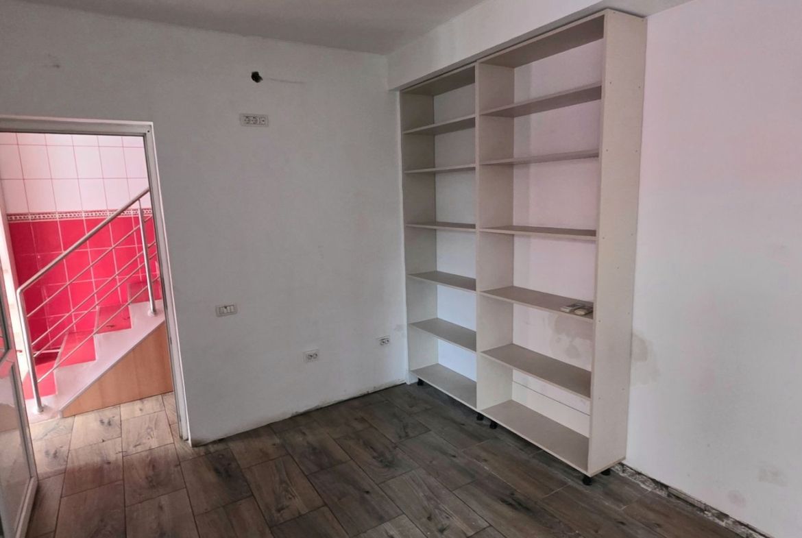 Spațiu Comercial Premium  Drumul Sării – Răzoare  Vizibilitate Mare
