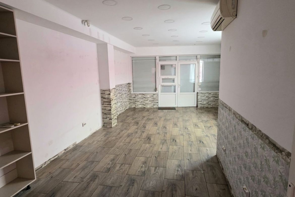 Spațiu Comercial Premium  Drumul Sării – Răzoare  Vizibilitate Mare