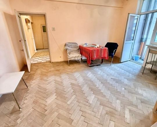 Metrou Lujerului – ap. 3 camere – necesita renovare completa