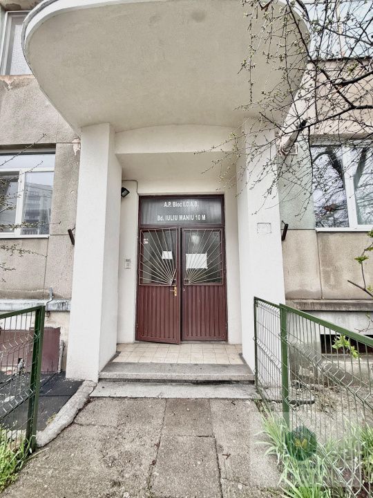 Metrou Lujerului – ap. 3 camere – necesita renovare completa