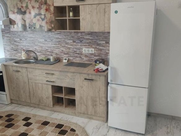 Garsoniera  47 mp etaj 2 cu lift si balcon pe strada Doamna Stanca