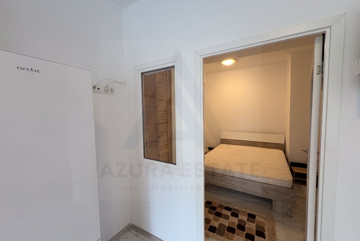 Garsoniera  47 mp etaj 2 cu lift si balcon pe strada Doamna Stanca - foto 4