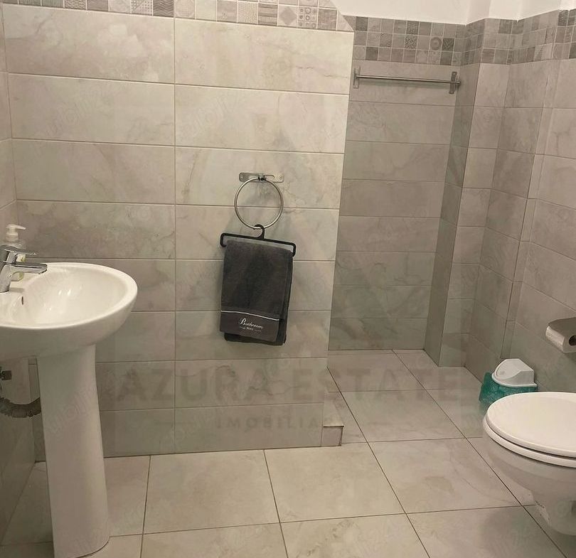 Garsoniera  47 mp etaj 2 cu lift si balcon pe strada Doamna Stanca
