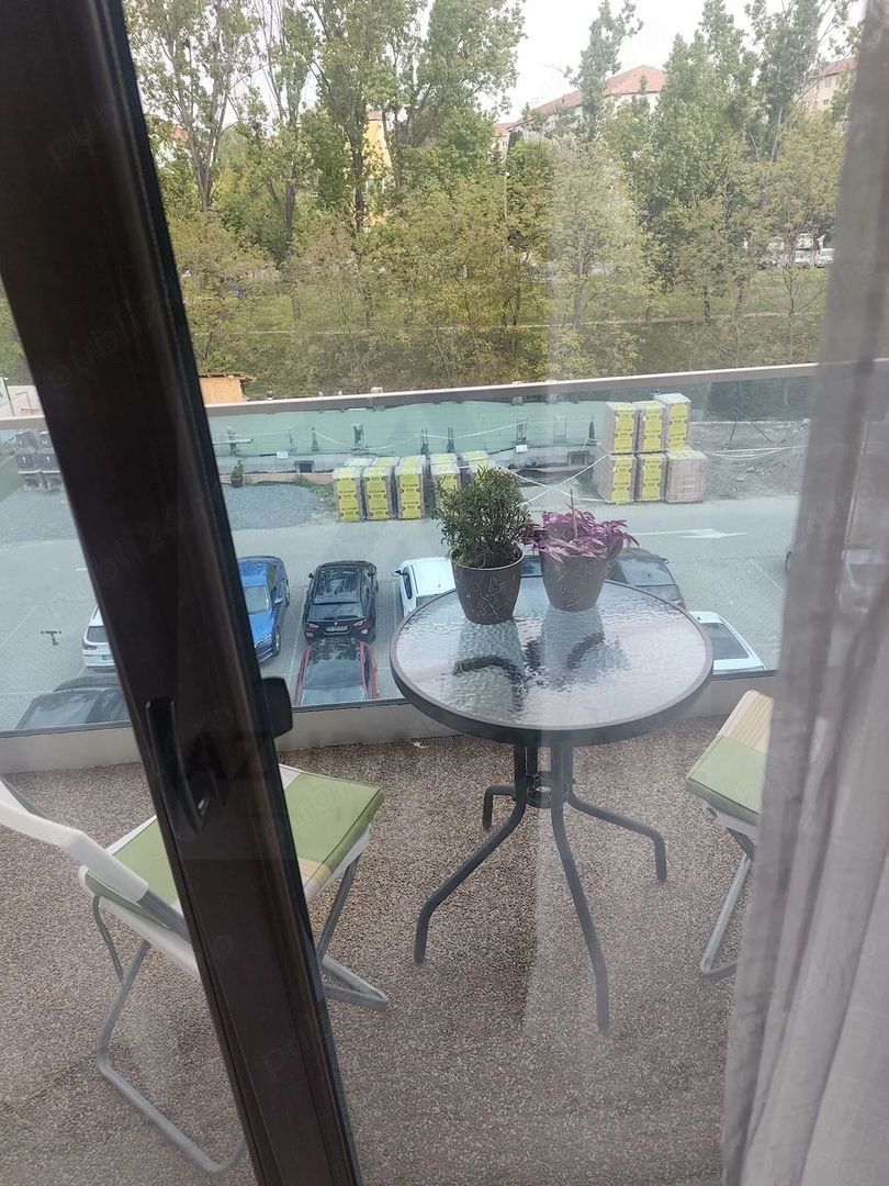 Garsoniera  47 mp etaj 2 cu lift si balcon pe strada Doamna Stanca