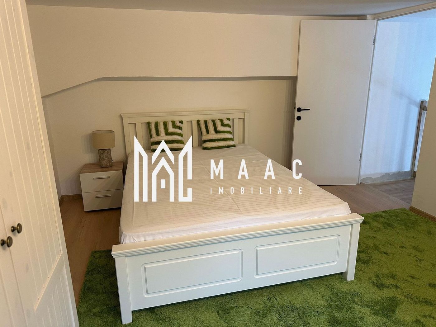 Apartament 3 camere | Parcare | Gradina | Terasa | Central