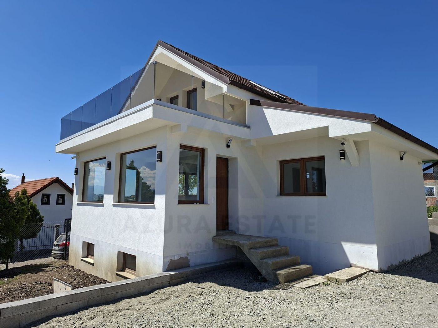 Casa premium 4 camere 2 bai pivnita filigorie teren 550 mp Sura Mare