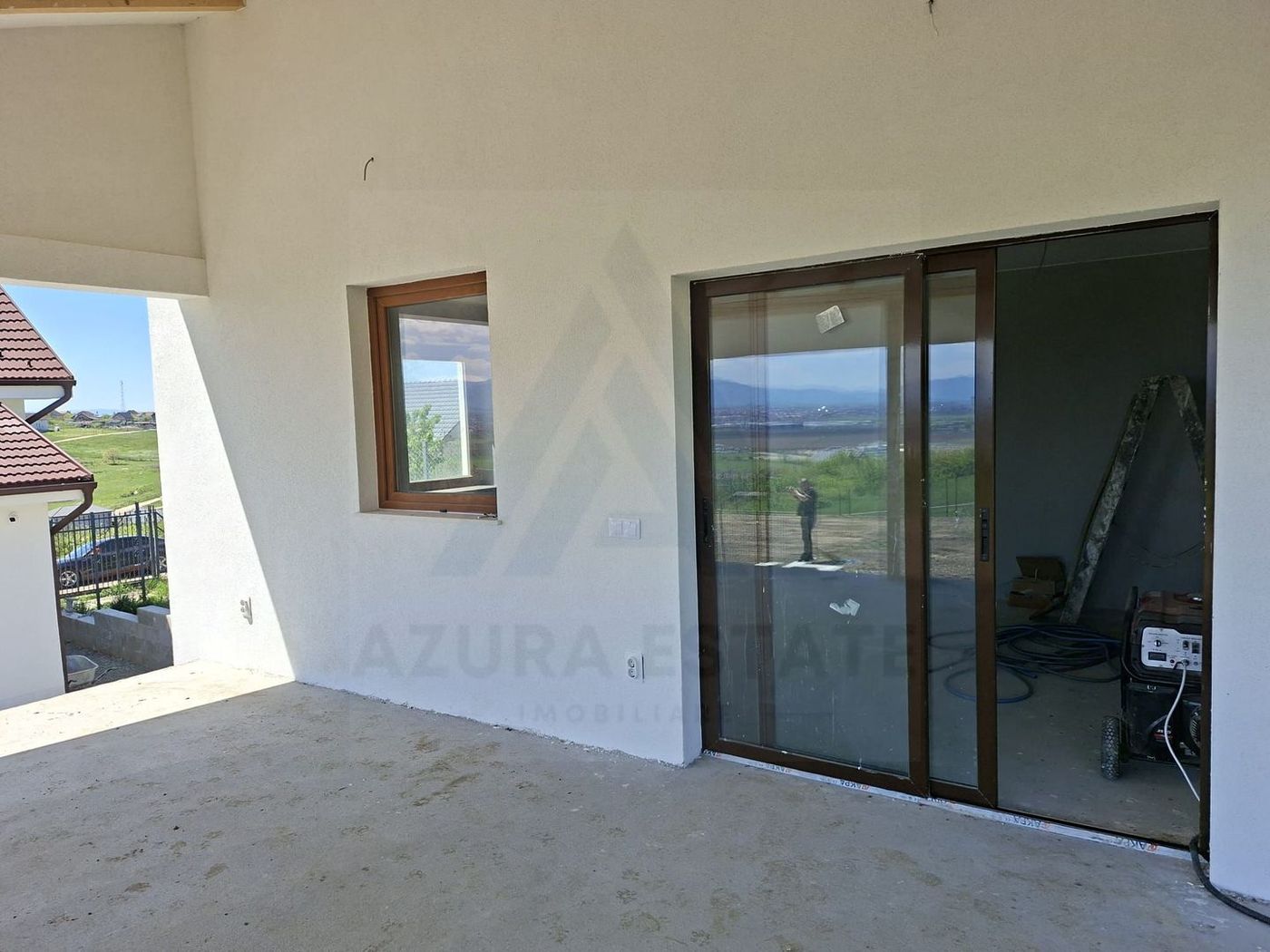 Casa premium 4 camere 2 bai pivnita filigorie teren 550 mp Sura Mare