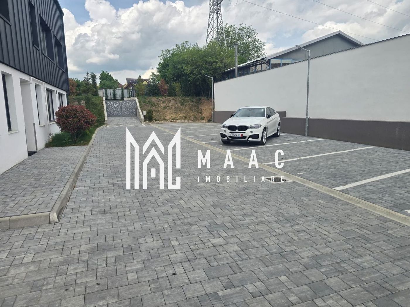 Apartament modern 3 camere gradina 2 locuri parcare Turnisor