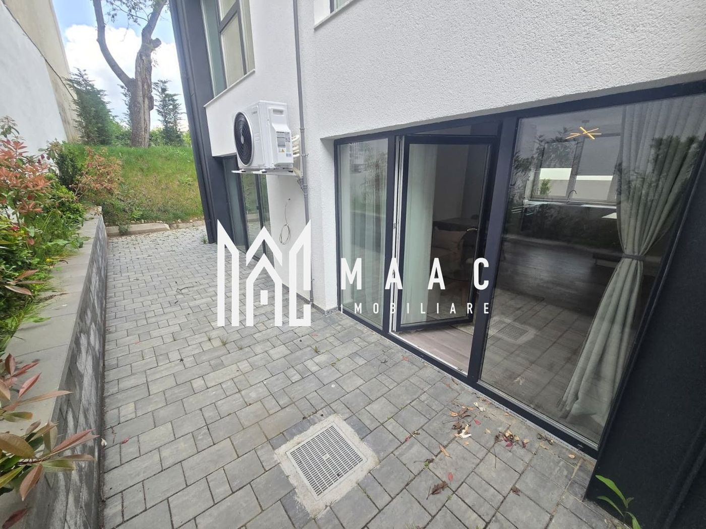 Apartament modern 3 camere gradina 2 locuri parcare Turnisor