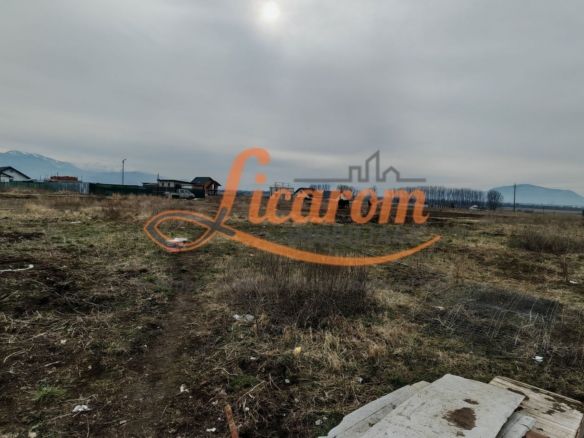 Teren intravilan in suprafata de 644 mp in Sanpetru pret 37000 euro
