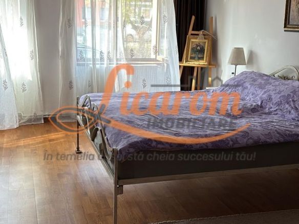 Proprietate saseasca cu 2 corpuri de casa, Comuna Vulcan,Brasov.