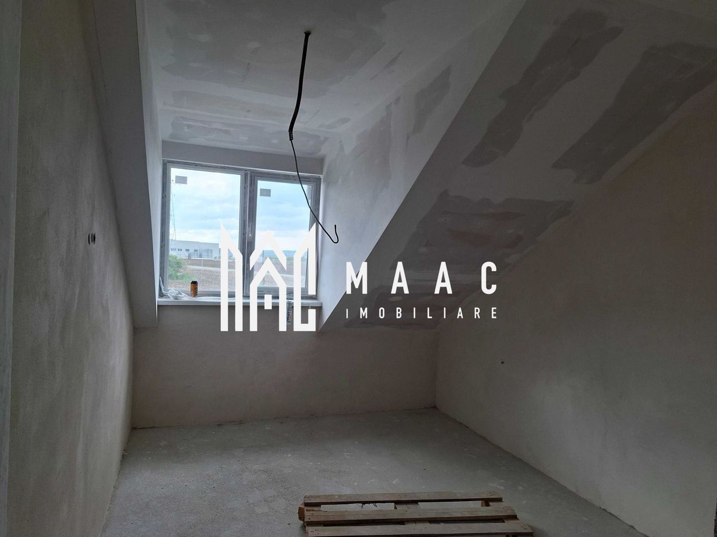 Apartament 4 camere | 94 MPU | La cheie | Turnisor