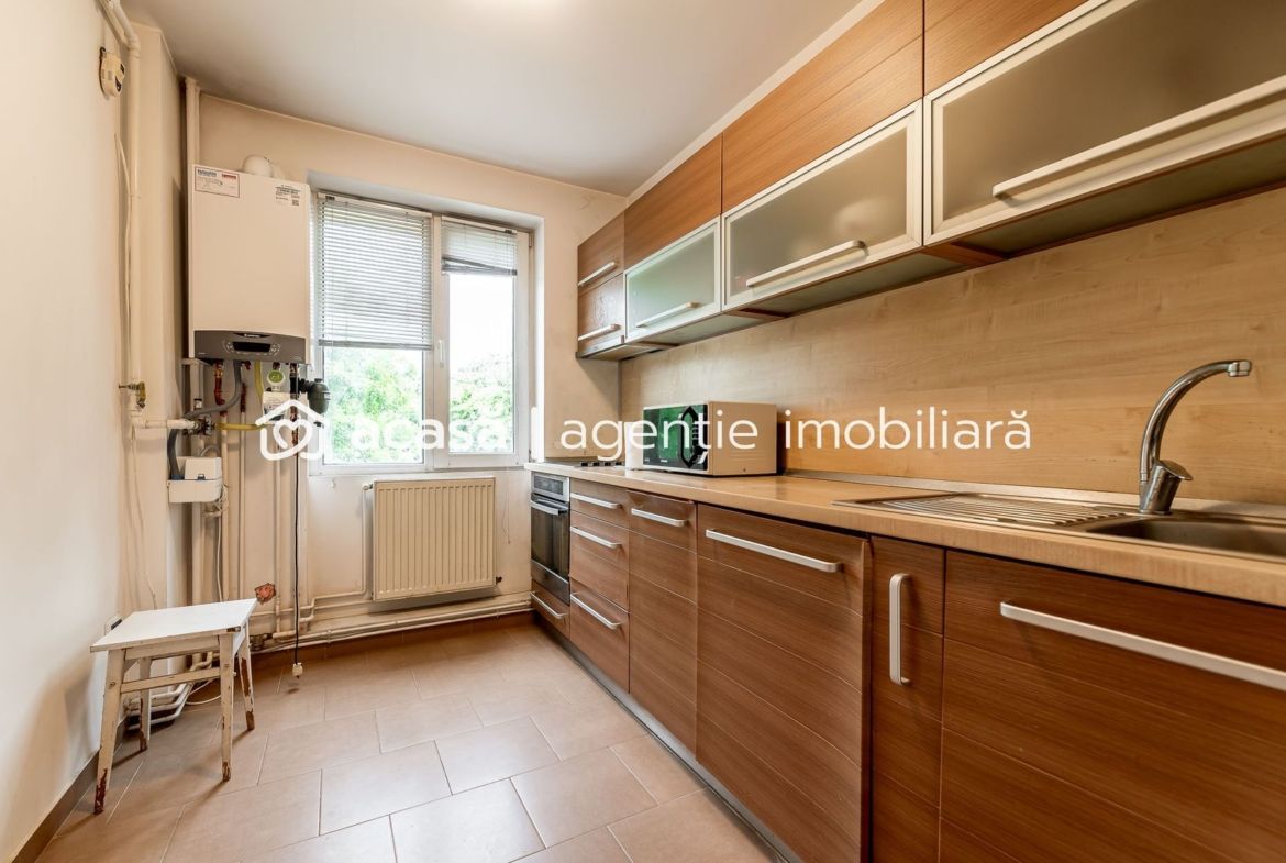 Apartament 2 camere, etaj 2, bloc cu lift, Libelula, Arad