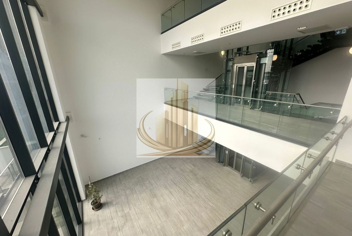 Spațiu comercial premium de mari dimensiuni – Fabrik Residence |