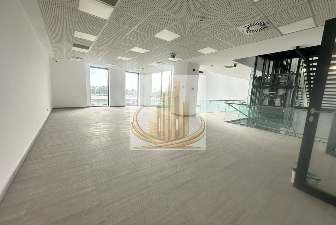 Spațiu comercial premium de mari dimensiuni – Fabrik Residence |